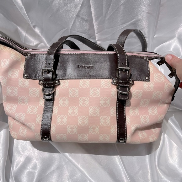 Loewe Handbags - LOEWE!!! Signature Anagram Logo Bag (2-in-1 Look)
